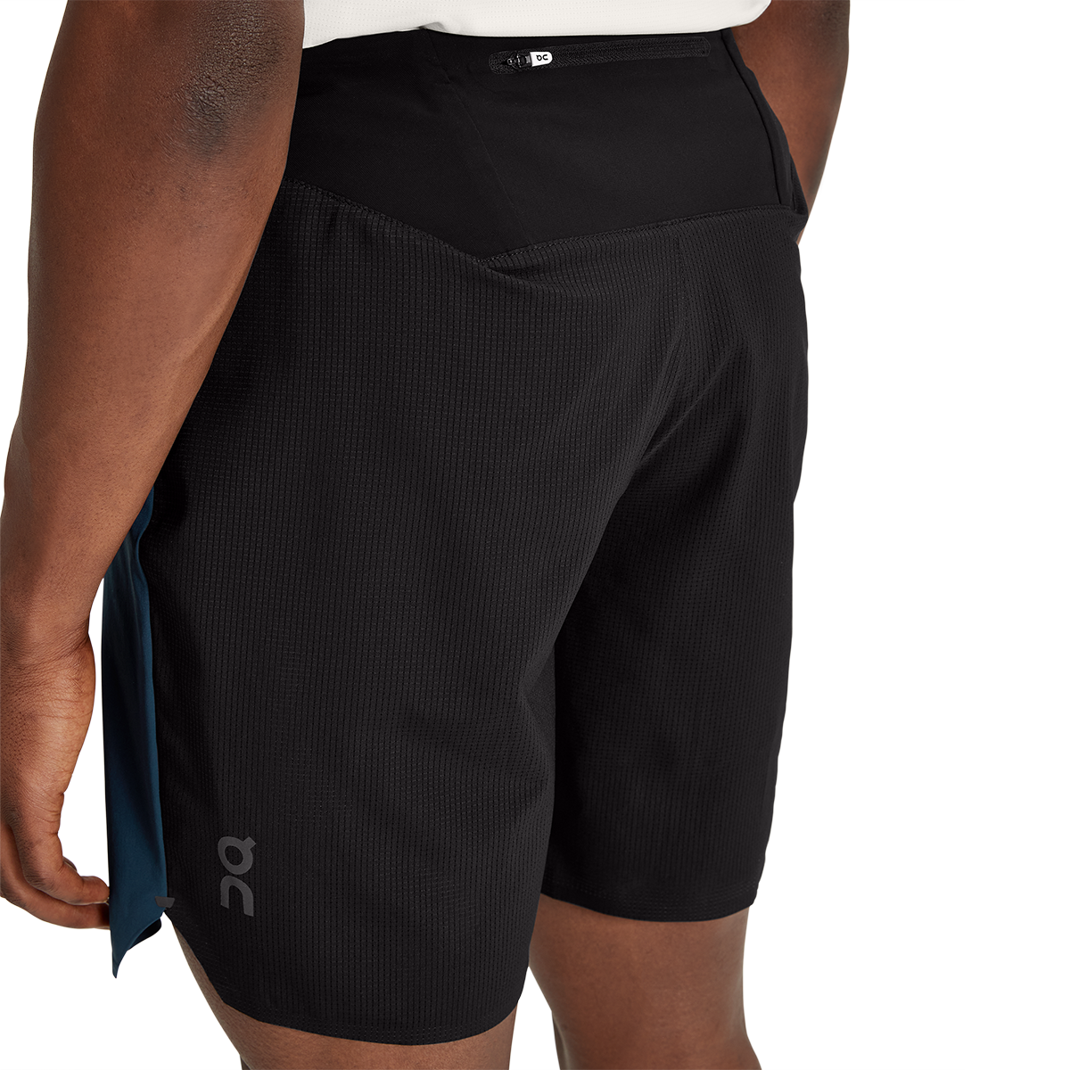 On Lightweight Shorts — Lead - Black — Size Small — Alternate View 13