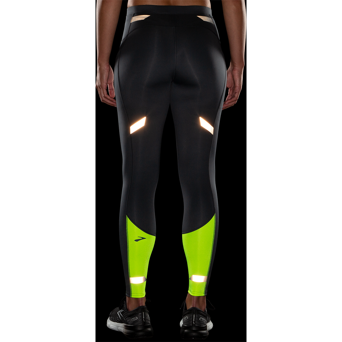 Brooks Run Visible Tight — Asphalt - Nightlife — Size XLarge — Lifestyle View