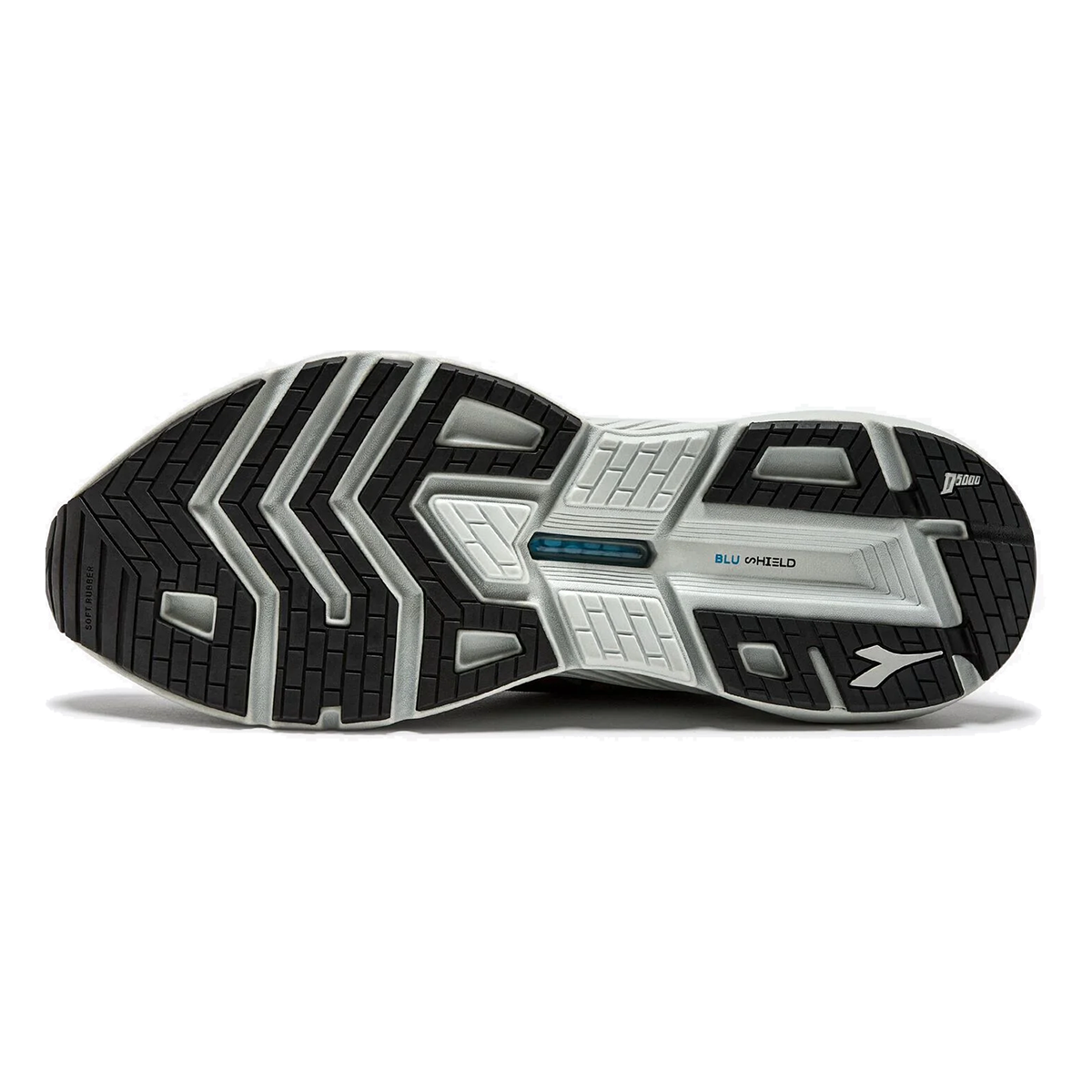 Diadora Mythos Blushield Volo 4 HIP — Black - White — Size D — Width 10 — Lifestyle View
