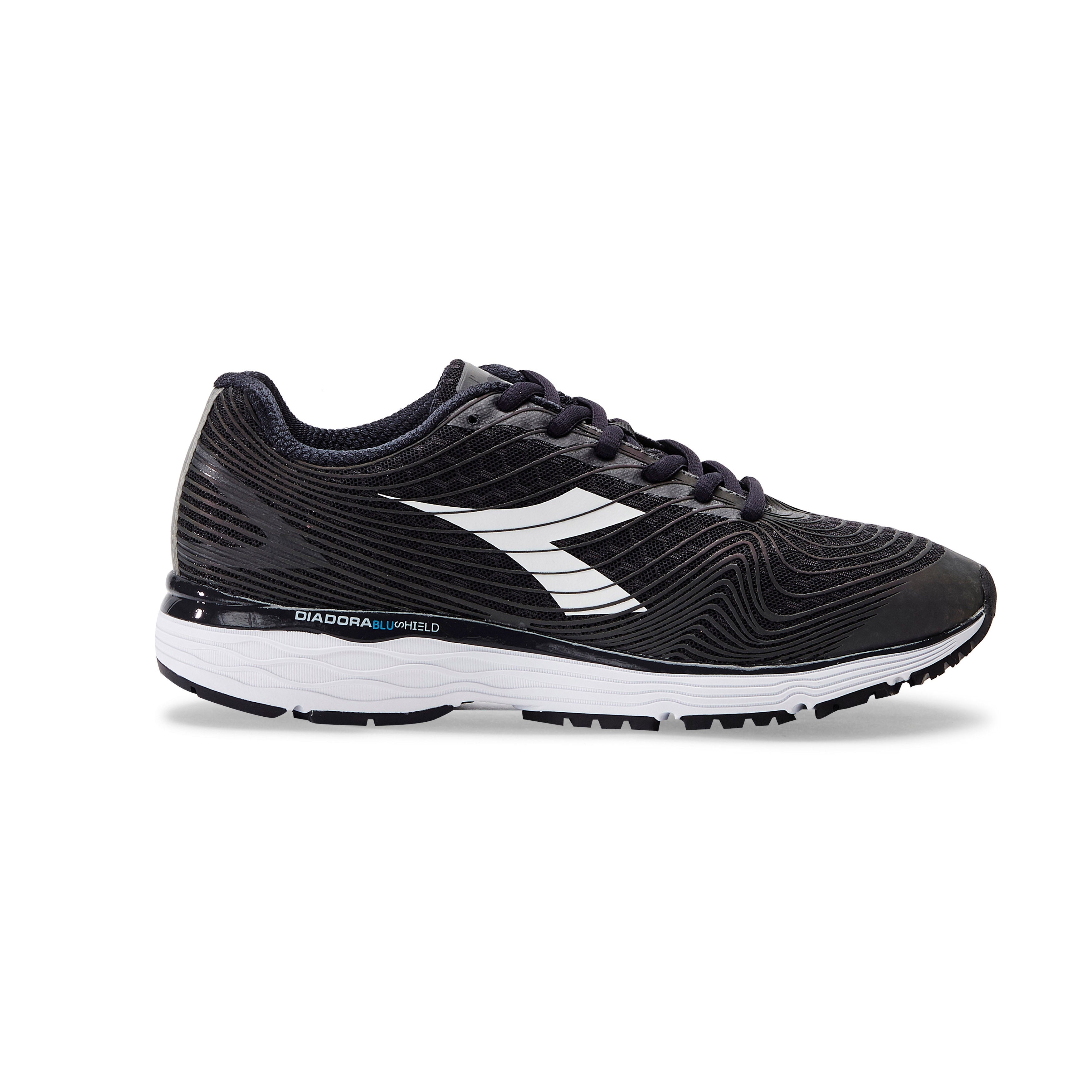 Diadora Mythos Blushield Fly Hip — Black - Black - White — Size D — Width 8 — Front View
