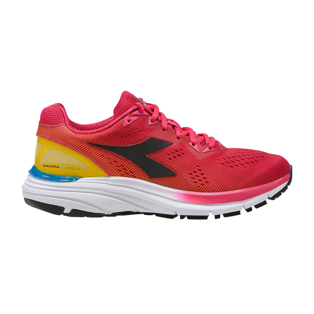 Diadora Mythos Blushield 3 — Frost Gray - Nine Iron — Size B — Width 6 — Lifestyle View