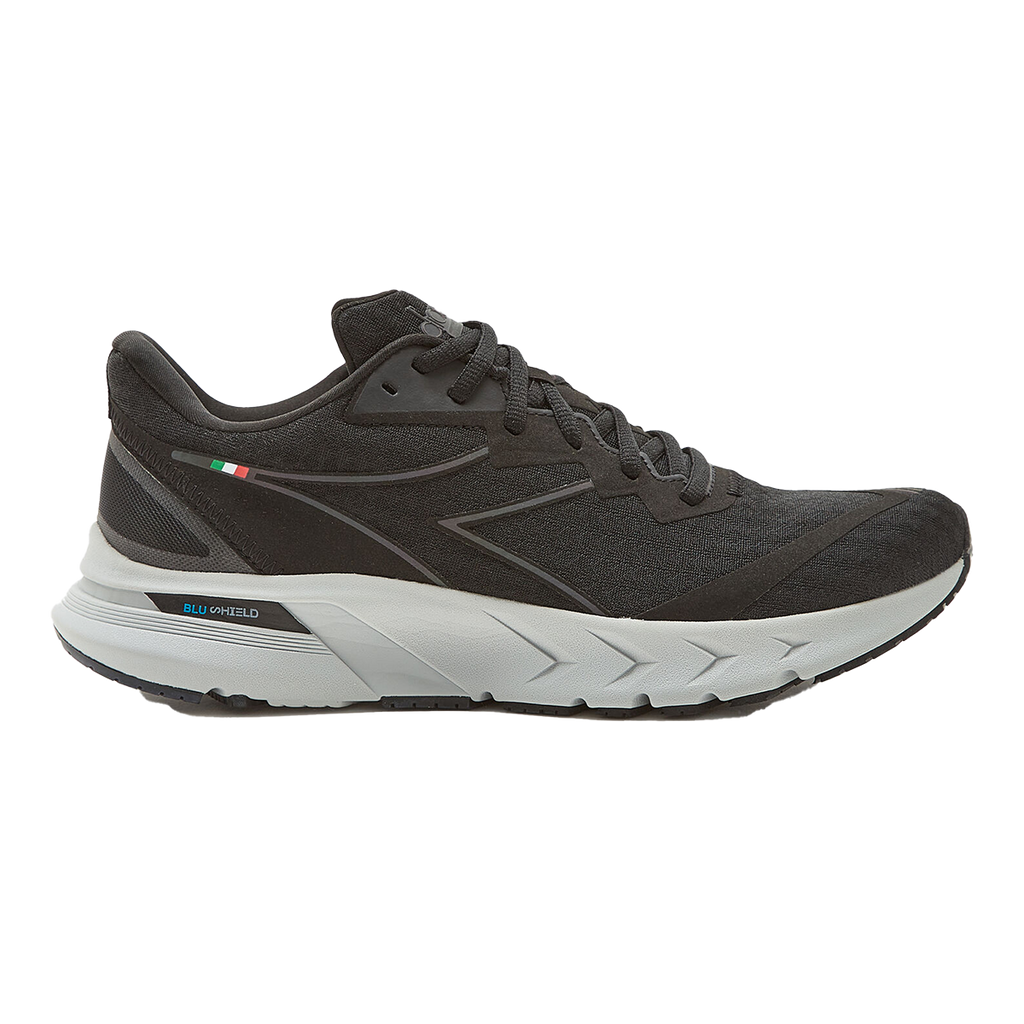 Diadora Mythos Blushield Volo 2 HIP — Black - Black — Size D — Width 10 — Top View