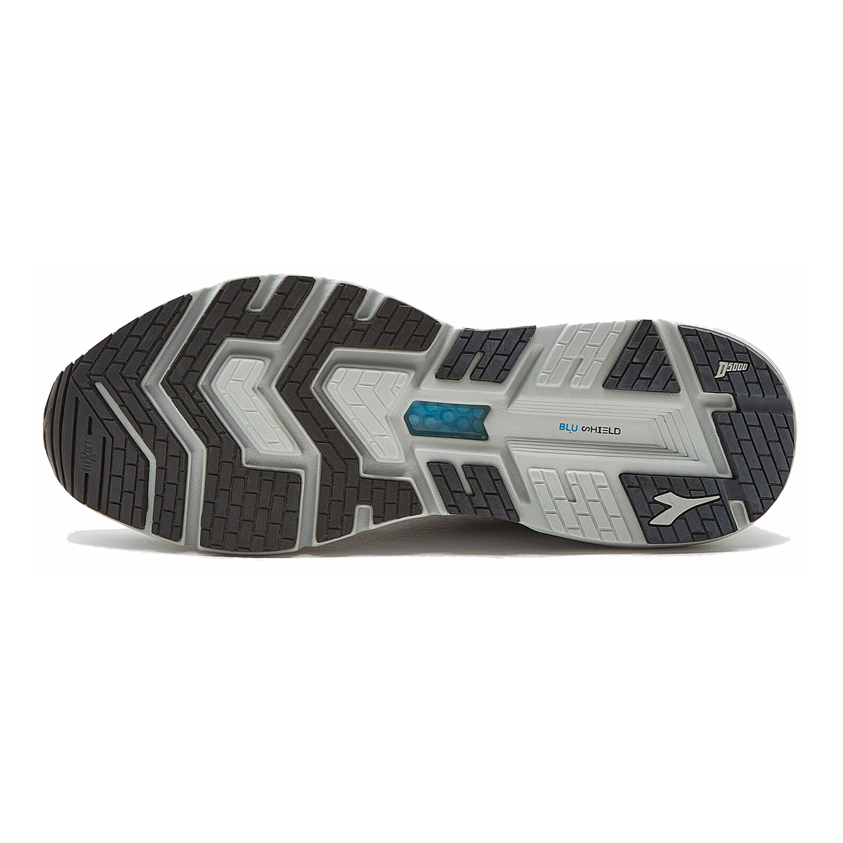 Diadora Mythos Blushield Volo 2 HIP — Black - Black — Size D — Width 10 — Lifestyle View