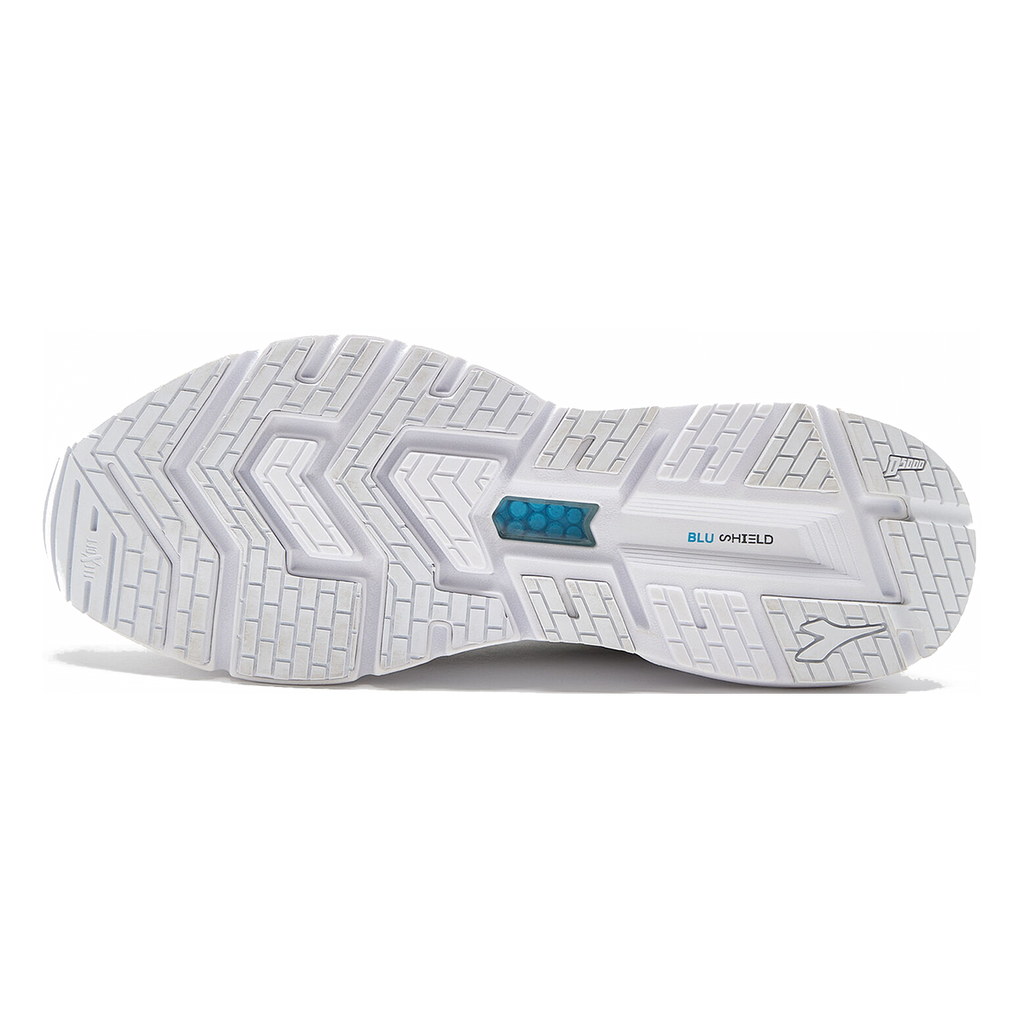 Diadora Mythos Blushield Volo 2 Glam — Silver DD - White — Size B — Width 5.5 — Lifestyle View