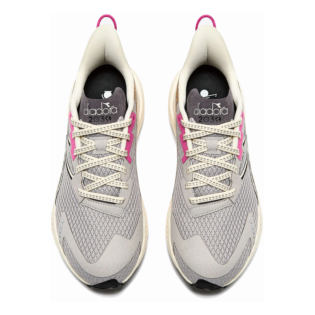 Diadora Mythos Blushield Volo 4 W 2030 — Silver - Whisper White - Black — Size B — Width 10.5 — Side View