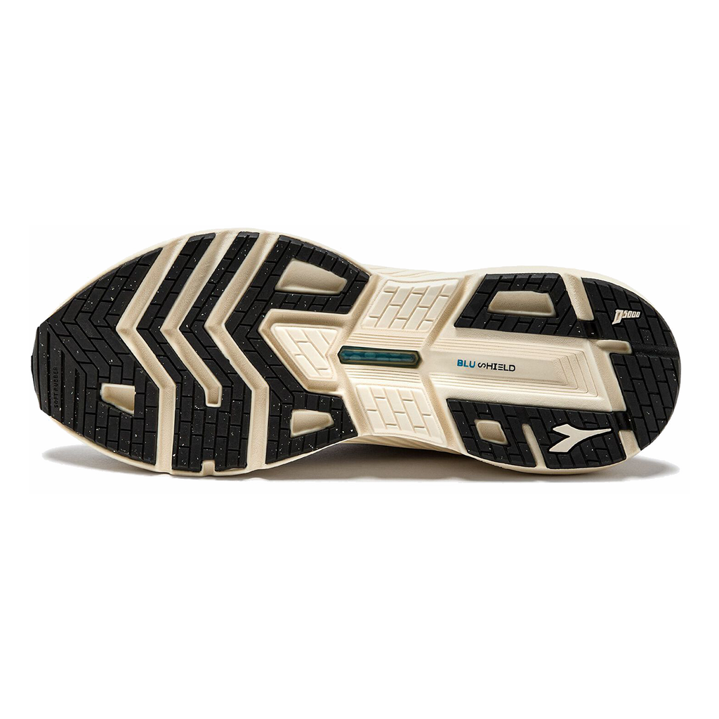 Diadora Mythos Blushield Volo 4 W 2030 — Silver - Whisper White - Black — Size B — Width 10.5 — Back View
