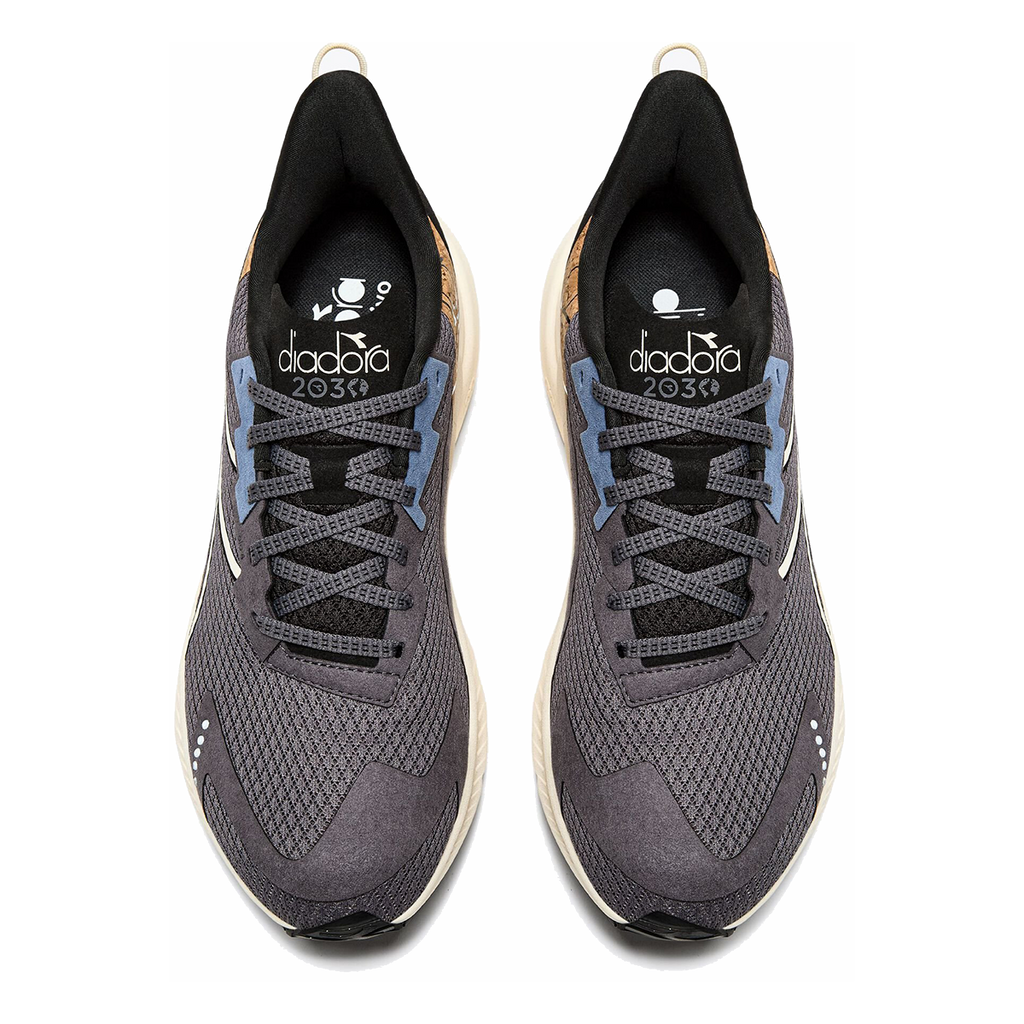 Diadora Mythos Blushield Volo 4 W 2030 — White - Black - Cayenne — Size D — Width 8.5 — Side View