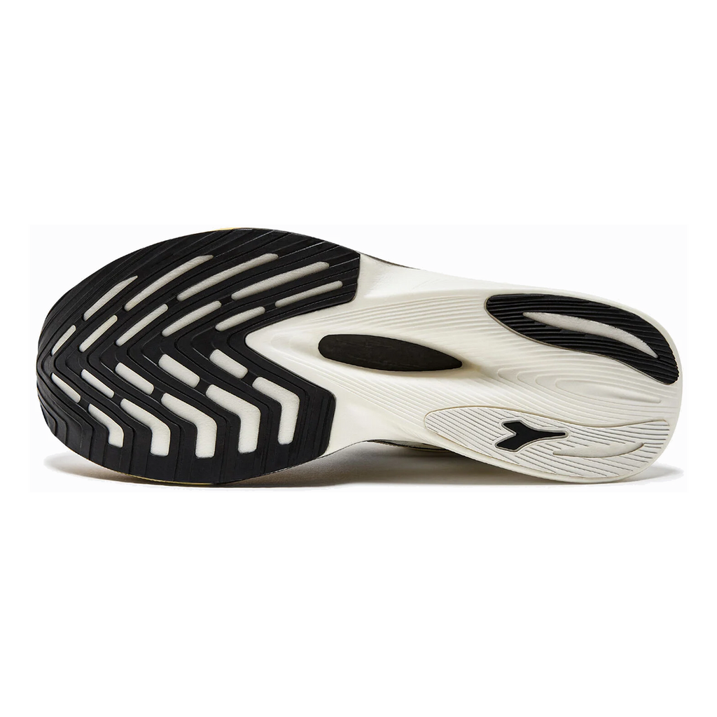 Diadora Gara Carbon — White - Black - Kumquat — Size D — Width 5.5 M / 7 W — Lifestyle View