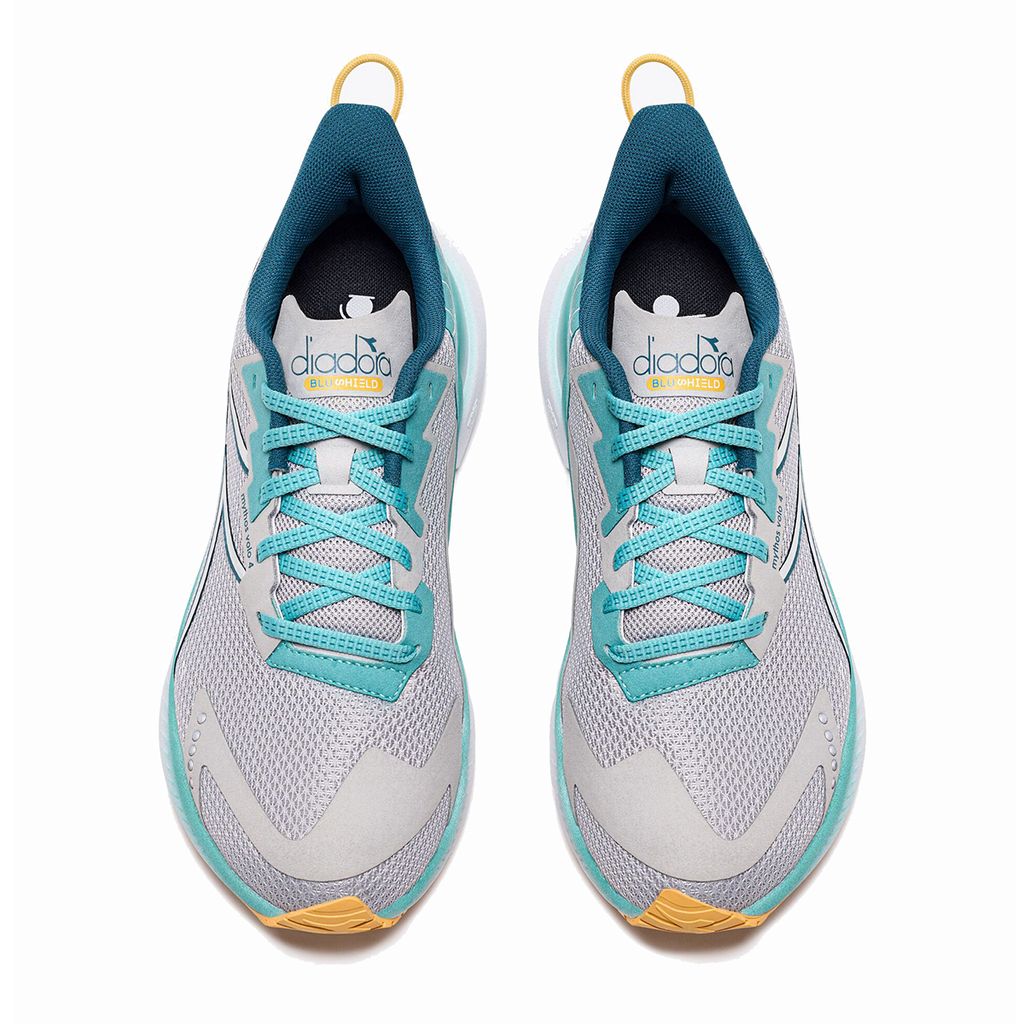 Diadora Mythos Blushield Volo 4 — Silver - Dusty Turquoise — Size B — Width 7 — Detail View