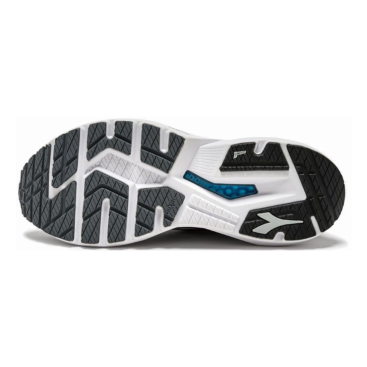 Diadora Mythos Blushield Vigore 3 — White - Black - Silver DD — Size D — Width 10 — Lifestyle View