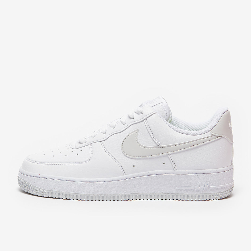 Nike Sportswear Womens Air Force 1 '07 NN