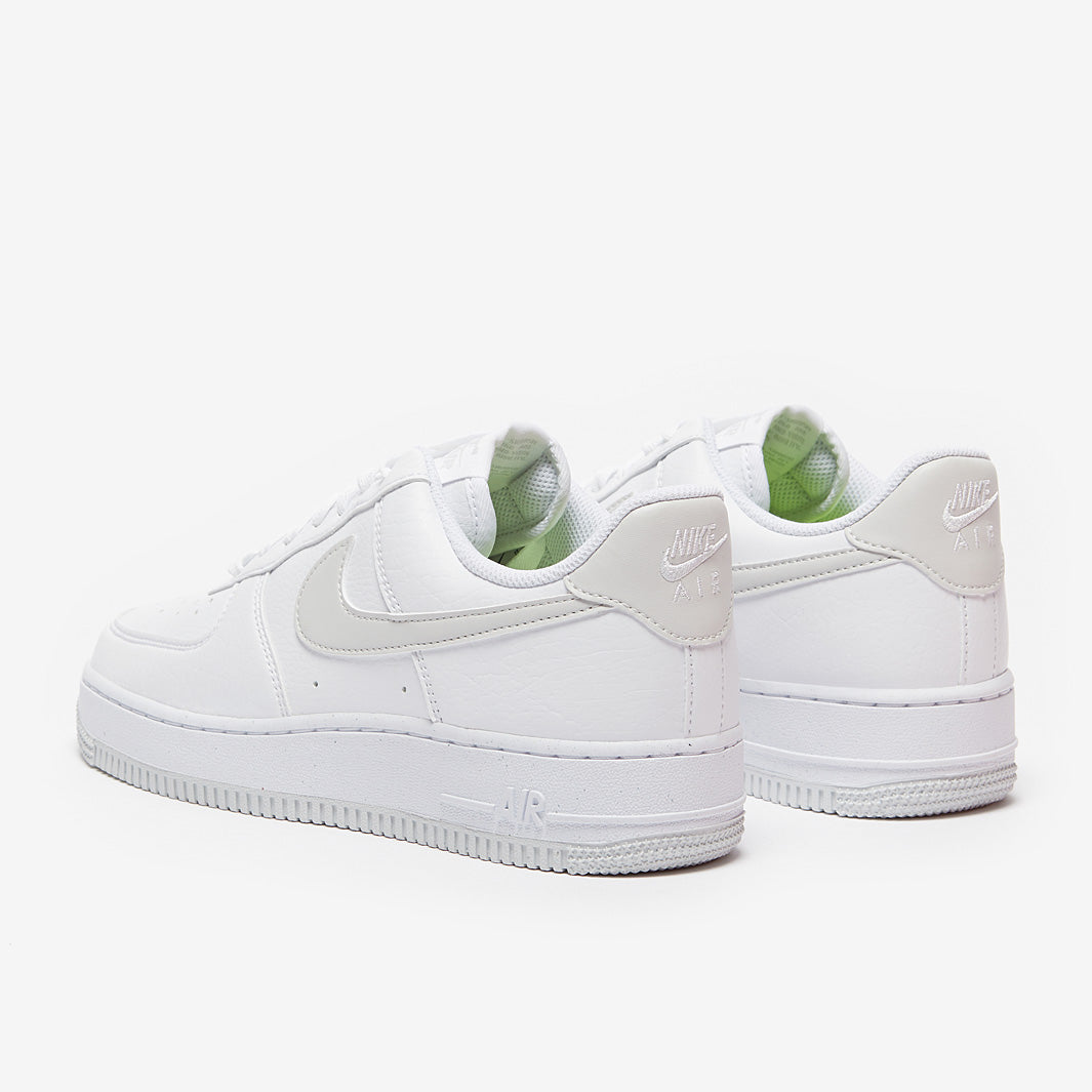 Nike Sportswear Womens Air Force 1 '07 NN