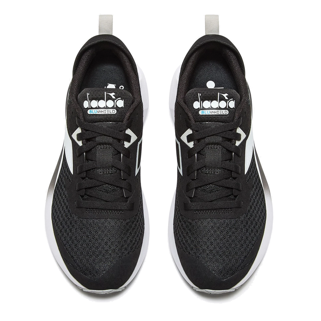 Diadora Mythos Blushield Vigore 3 — Black - White — Size 2E — Width 7.5 — Side View