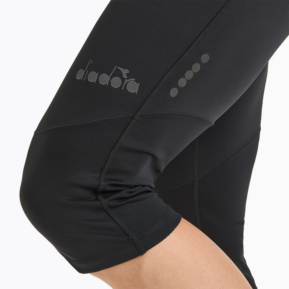 Diadora Run Crew 3/4 Tight — Black — Size Large — Top View