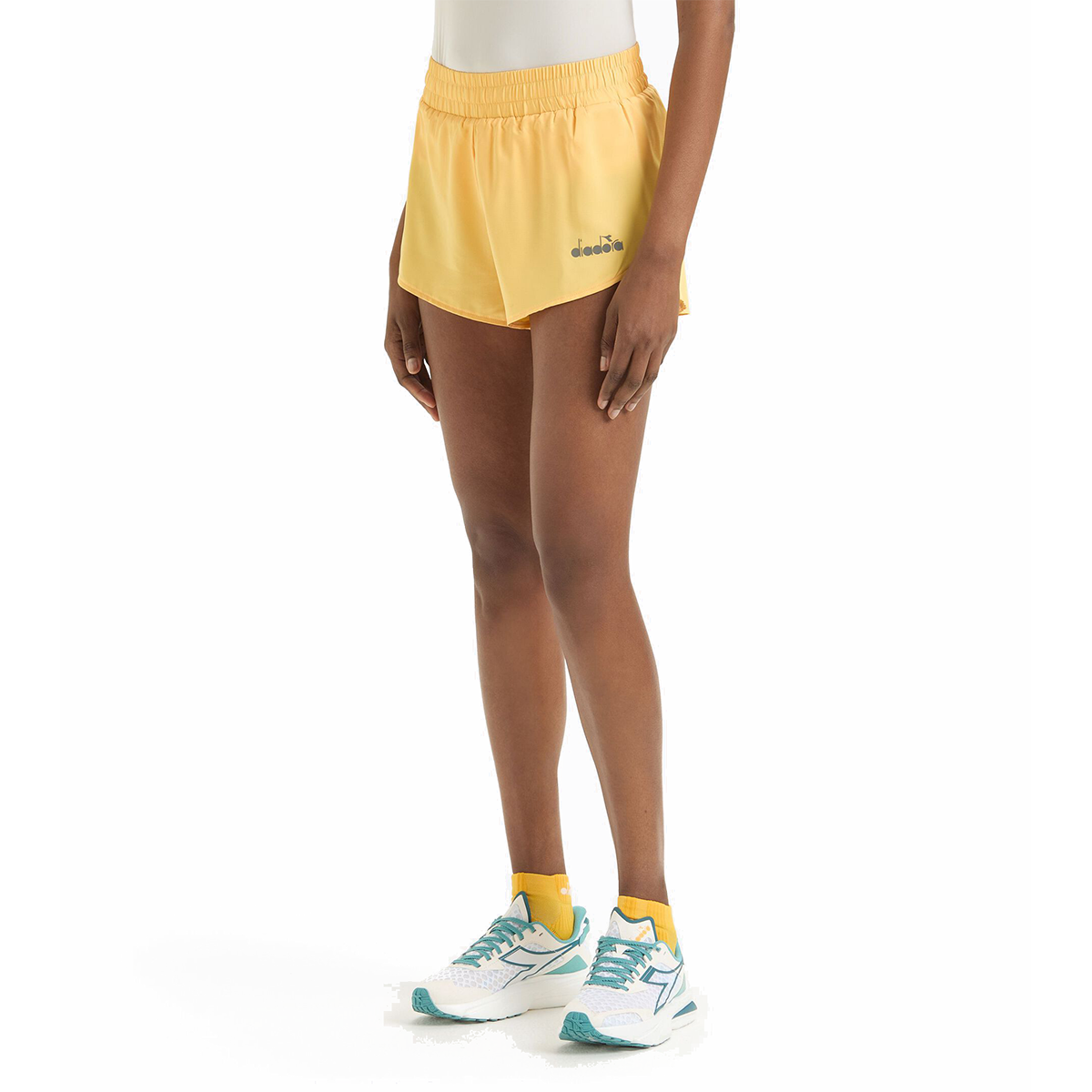 Diadora Super Light Shorts 2.5" — Pale Marigold — Size Large — Top View