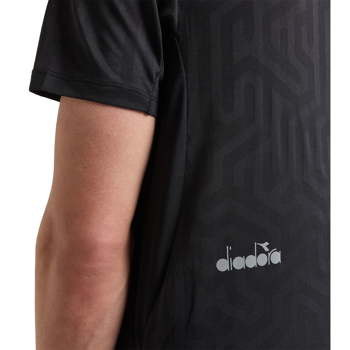 Diadora Super Light SS T-Shirt Black — Black — Size XSmall — Detail View