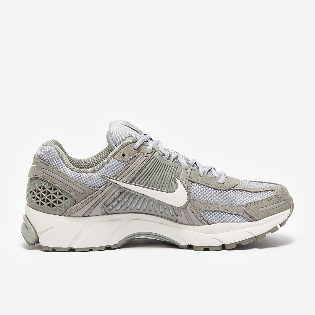 Nike Sportswear Zoom Vomero 5