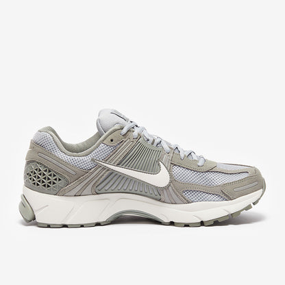 Nike Sportswear Zoom Vomero 5
