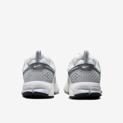 Nike Sportswear Older Kids Vomero 5 (GS)