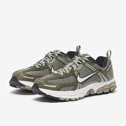 Nike Sportswear Older Kids Vomero 5 (GS)