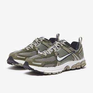 Nike Sportswear Older Kids Vomero 5 (GS)