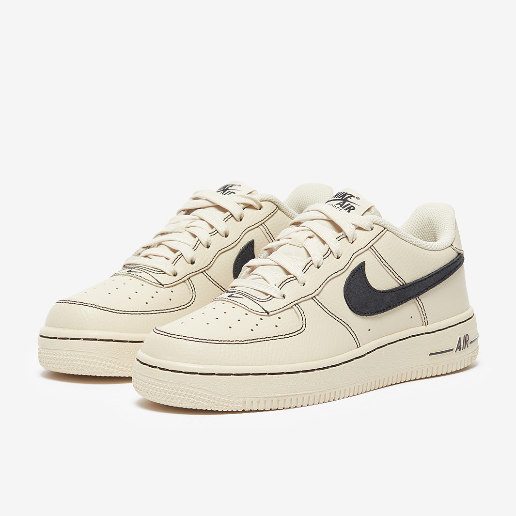 Nike Sportswear Older Kids Air Force 1 LV8 (GS)