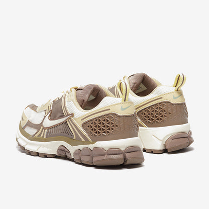 Nike Sportswear Older Kids Nike Vomero 5 (GS)