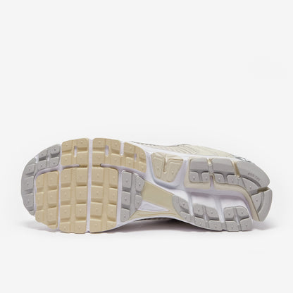 Nike Sportswear Zoom Vomero 5
