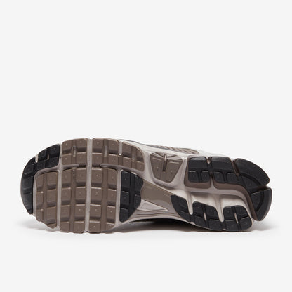 Nike Sportswear Zoom Vomero 5