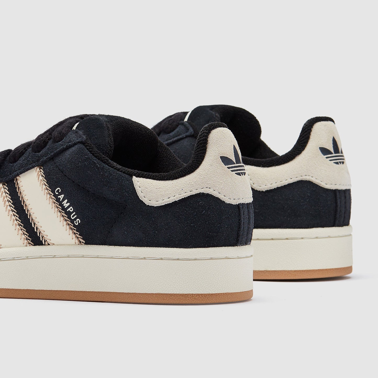 adidas Originals Womens Campus 00s
