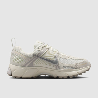 Nike Sportswear Older Kids Vomero 5 (GS)