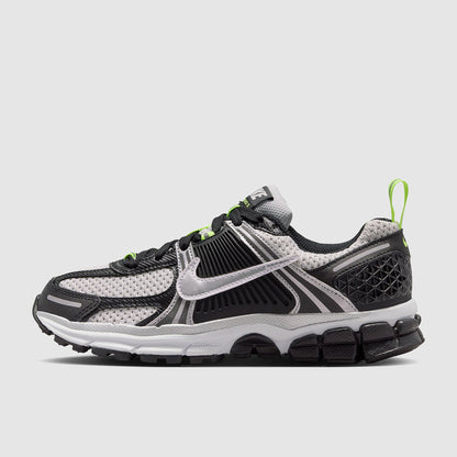 Nike Sportswear Older Kids Vomero 5 (GS)