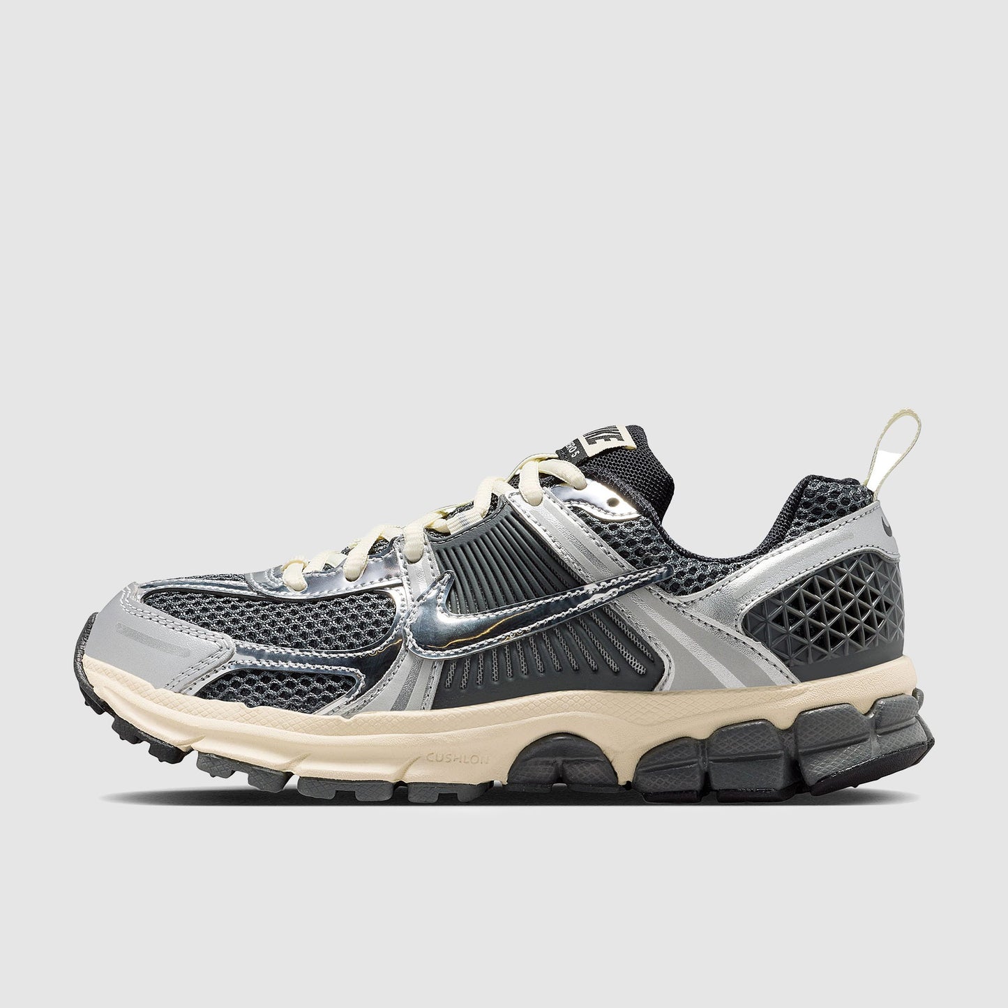 Nike Sportswear Older Kids Vomero 5 (GS)