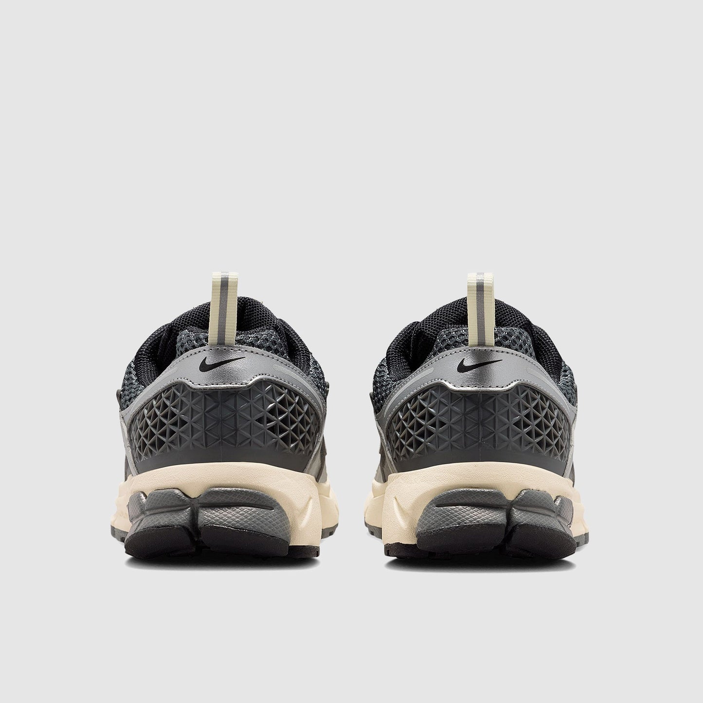 Nike Sportswear Older Kids Vomero 5 (GS)
