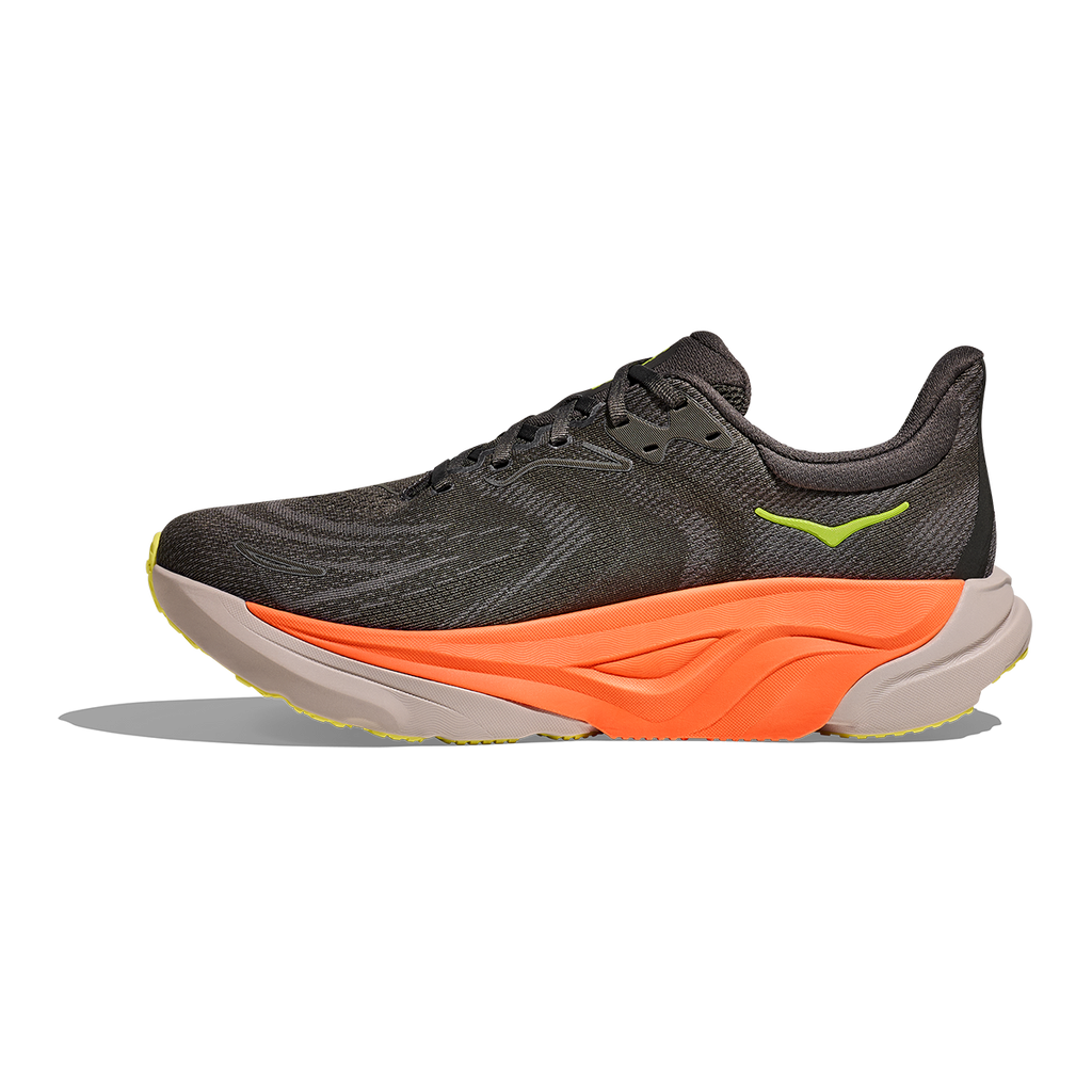 Hoka Arahi 8 — Black - Black — Size D — Width 8 — Lifestyle View