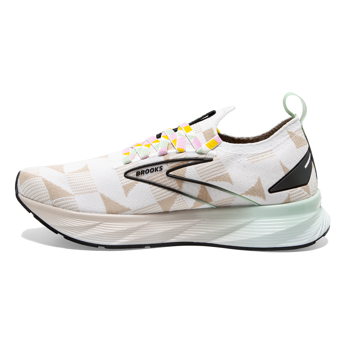 Brooks Levitate StealthFit 6 Mod — Black - White - Subtle Green — Size B — Width 5 — Lifestyle View