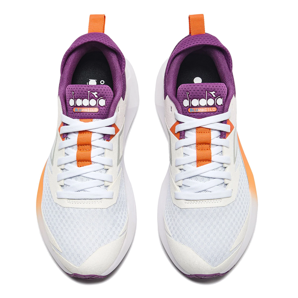 Diadora Mythos Blushield Vigore 3 — Silver DD - White - Black — Size B — Width 10 — Side View