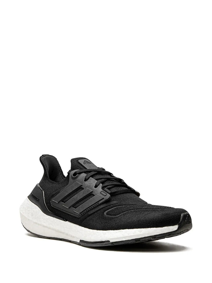 adidas Ultraboost 22 Core Black/Core Black/Cloud Wh Sneakers — Core Black/Cloud White — Size US M 5 - US W 6.5 — Side View