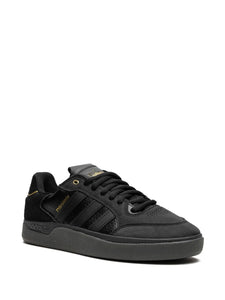 adidas Tyshawn Low Sneakers — Black — Size US M 5 - US W 6.5 — Detail View