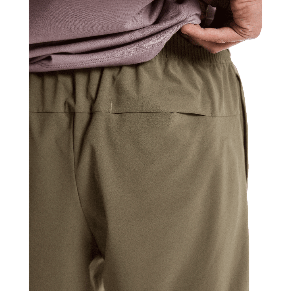 ON Focus Shorts — Pebble — Size Large — Top View