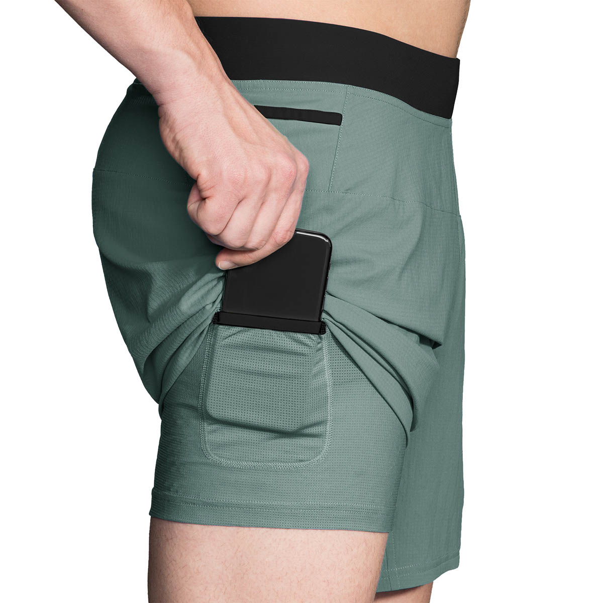 Brooks Cascadia 7" 2n1 Short — Black — Size Small — Back View