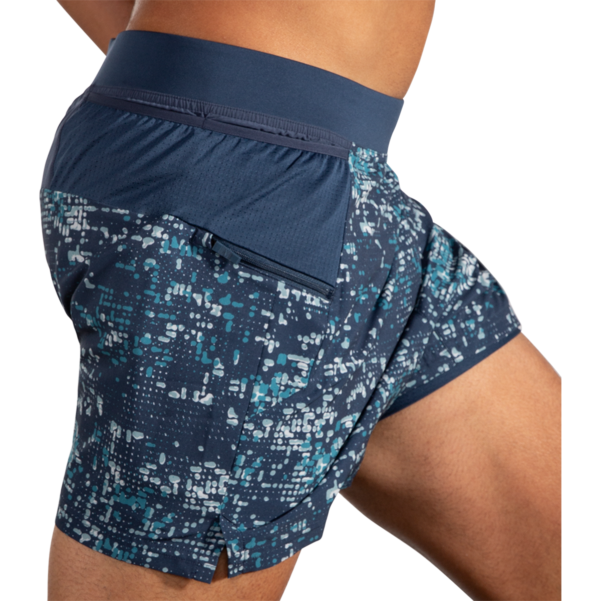 Brooks Sherpa 5" 2-in-1 Short — Black — Size Small — Alternate View 39