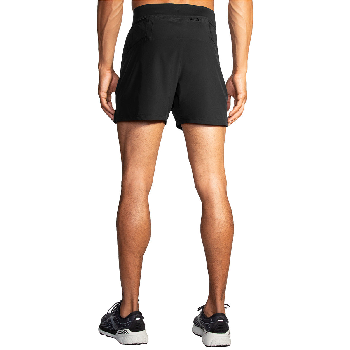 Brooks Sherpa 5" Short — Black — Size Small — Side View