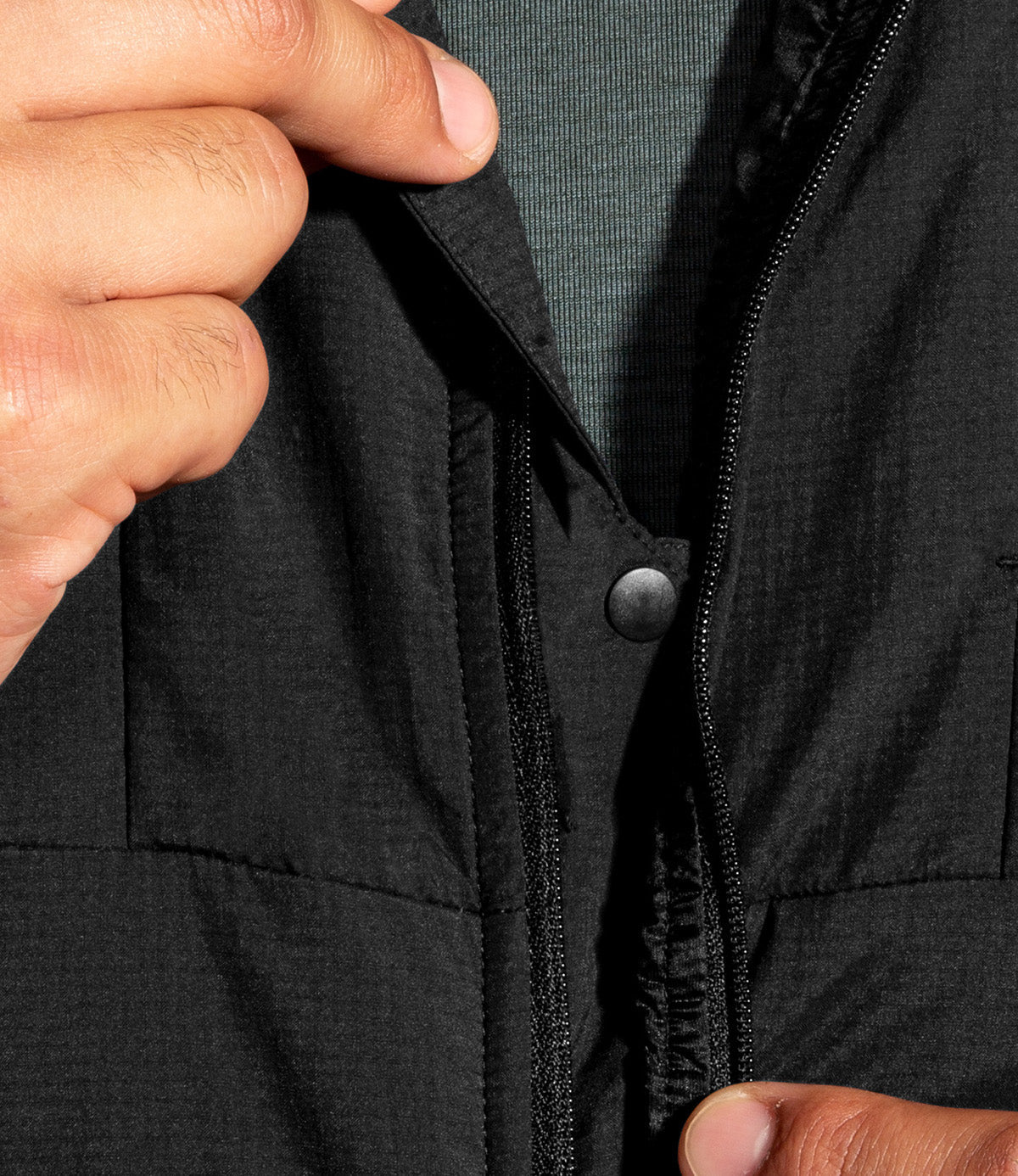 Brooks Shield Hybrid Vest — Black — Size Small — Detail View