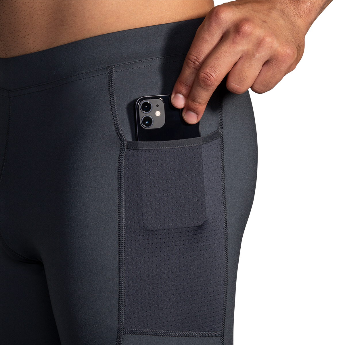 Brooks Run Visible Tight — Asphalt - Nightlife — Size Small — Detail View