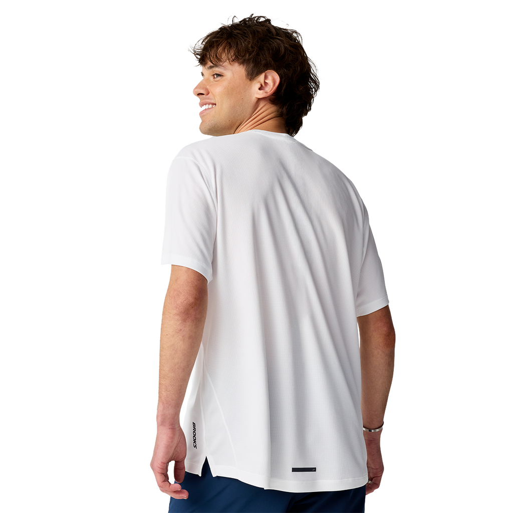 Brooks Dash Short Sleeve — Black — Size XSmall — Side View