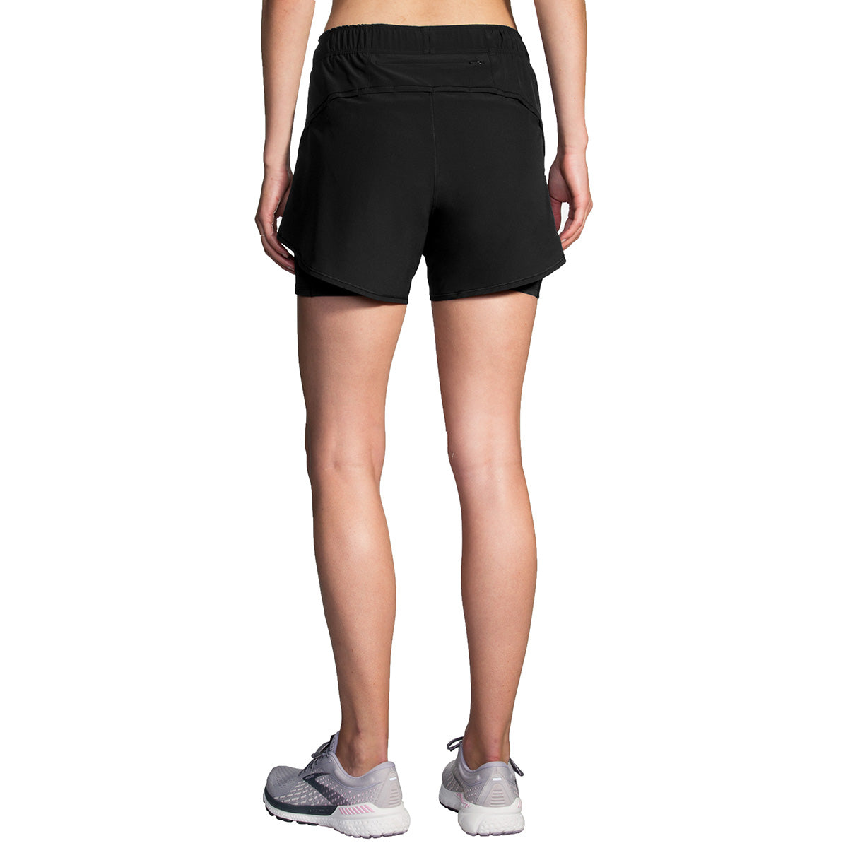 Brooks Chaser 5" 2-in-1 Short — Black — Size XSmall — Side View