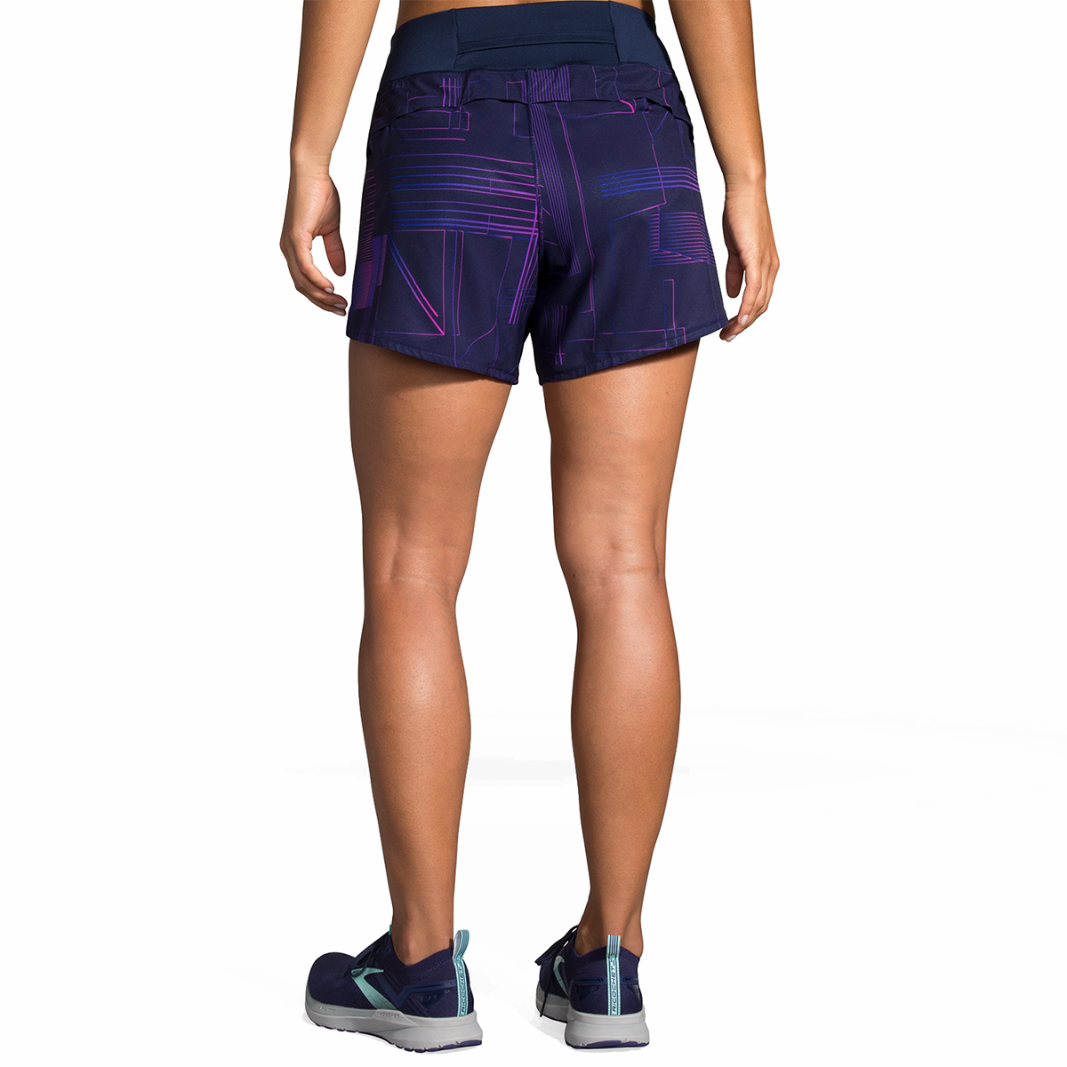 Brooks Chaser 5" Short — Black — Size Small — Alternate View 47