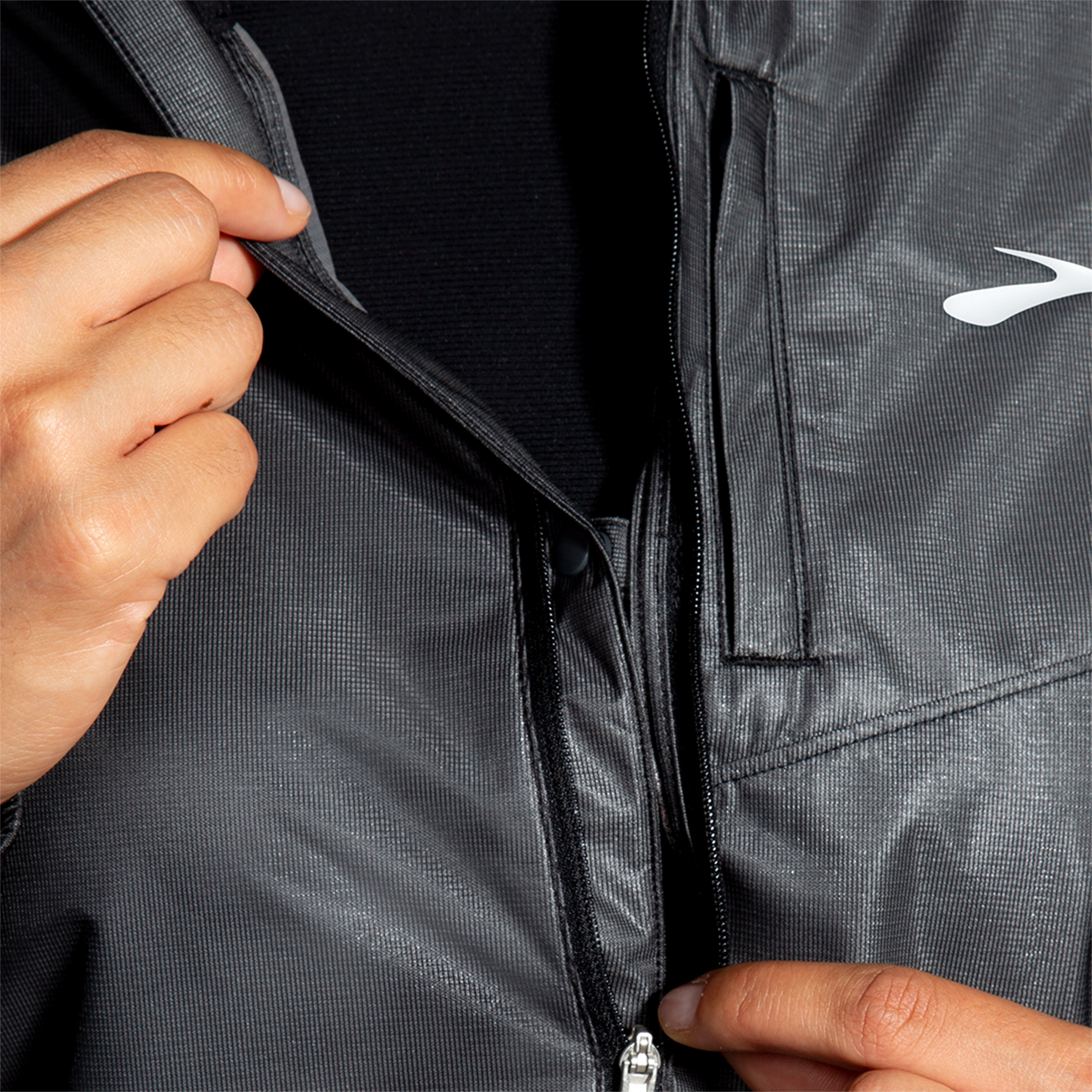 Brooks All Altitude Jacket — Black — Size Medium — Detail View