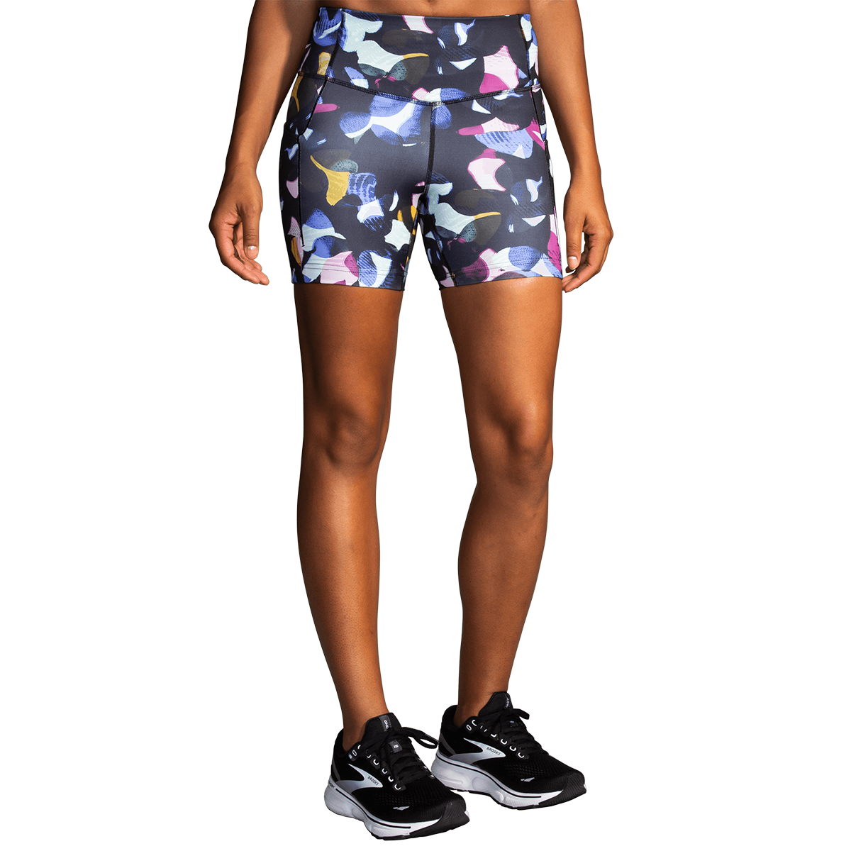 Brooks Method 5" Short Tight — Fast Floral Print — Size Small — Lifestyle View